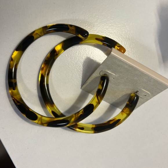 Jewelry - Tortoise Shell Oversized Resin Hoops